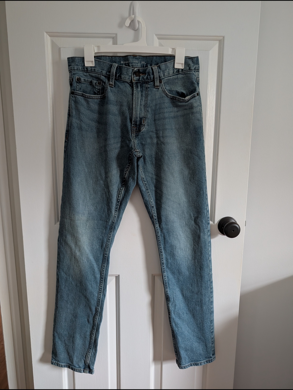 Old Navy Men's Slim Straight Jeans in Light Blue Wash